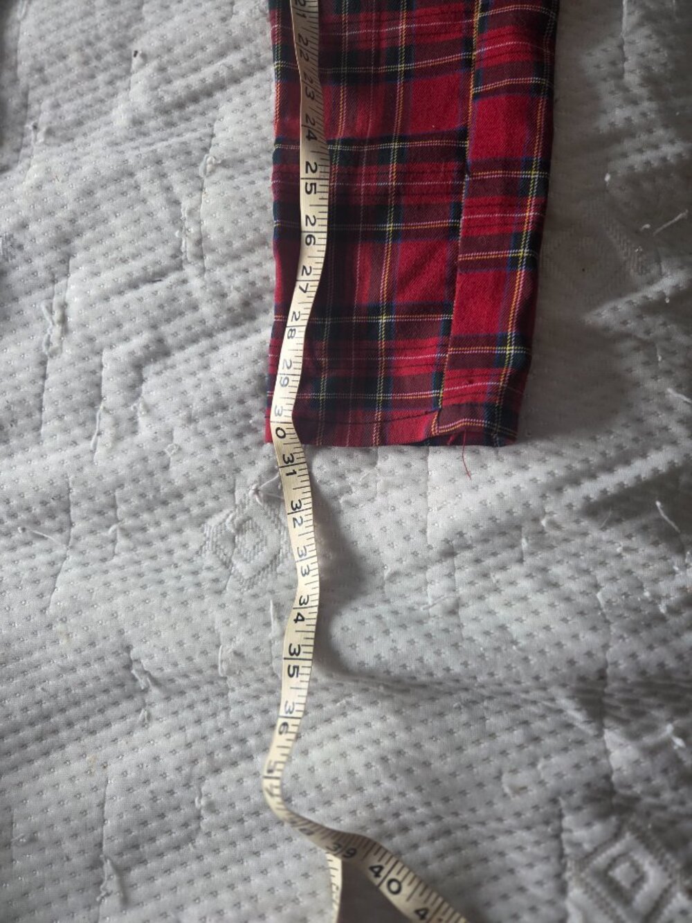 Banned Apparel Red Tartan Plaid Punk Skinny Pant Size 28 - Picture 8 of 12